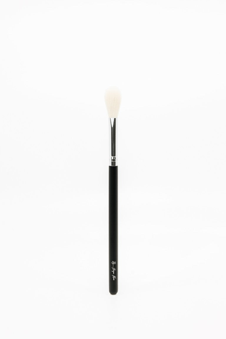 Bursti nr. 13 The Detailed Powder Brush - By Harpa Kára